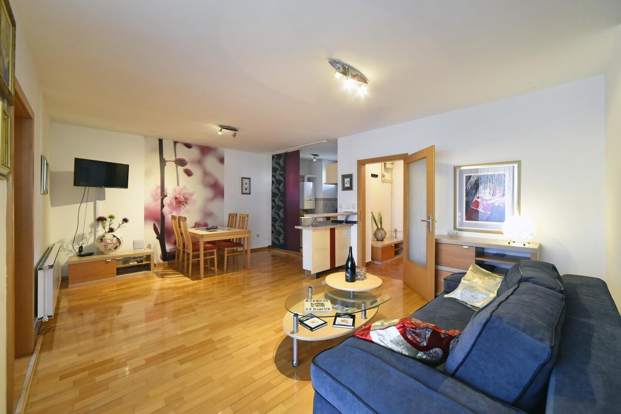 Apartment Jezero Jarun Загреб Екстериор снимка